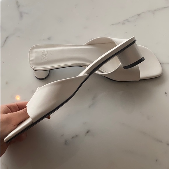 Zara Shoes - White Zara Mules